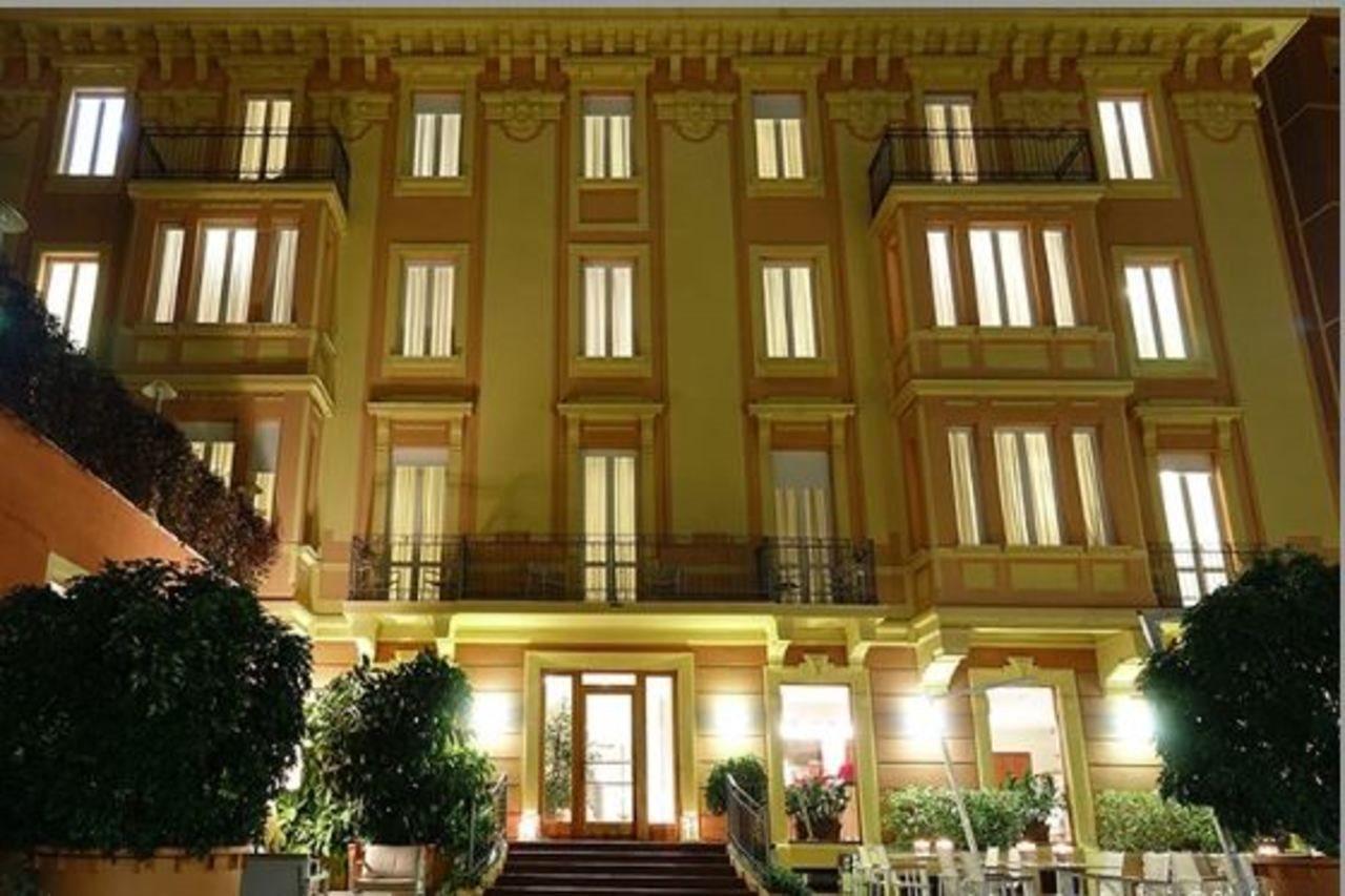Hotel Careni Villa Italia Finale Ligure Extérieur photo