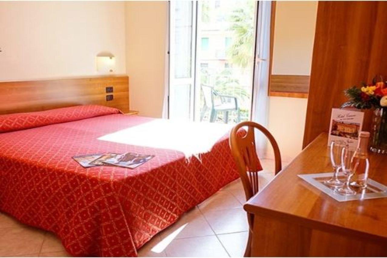 Hotel Careni Villa Italia Finale Ligure Extérieur photo