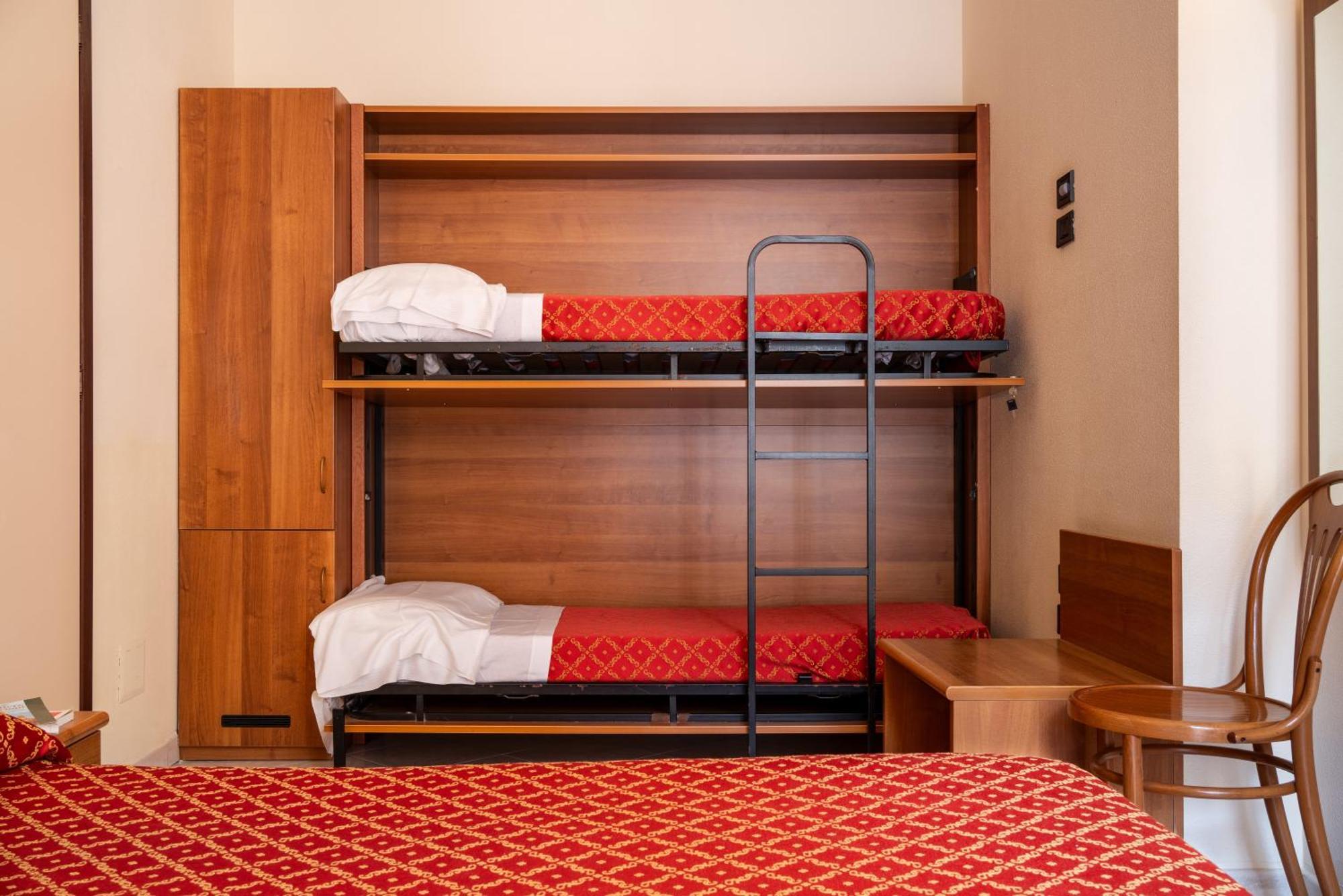 Hotel Careni Villa Italia Finale Ligure Extérieur photo