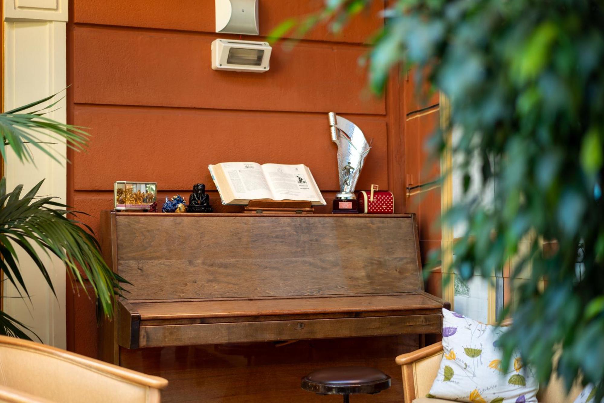 Hotel Careni Villa Italia Finale Ligure Extérieur photo