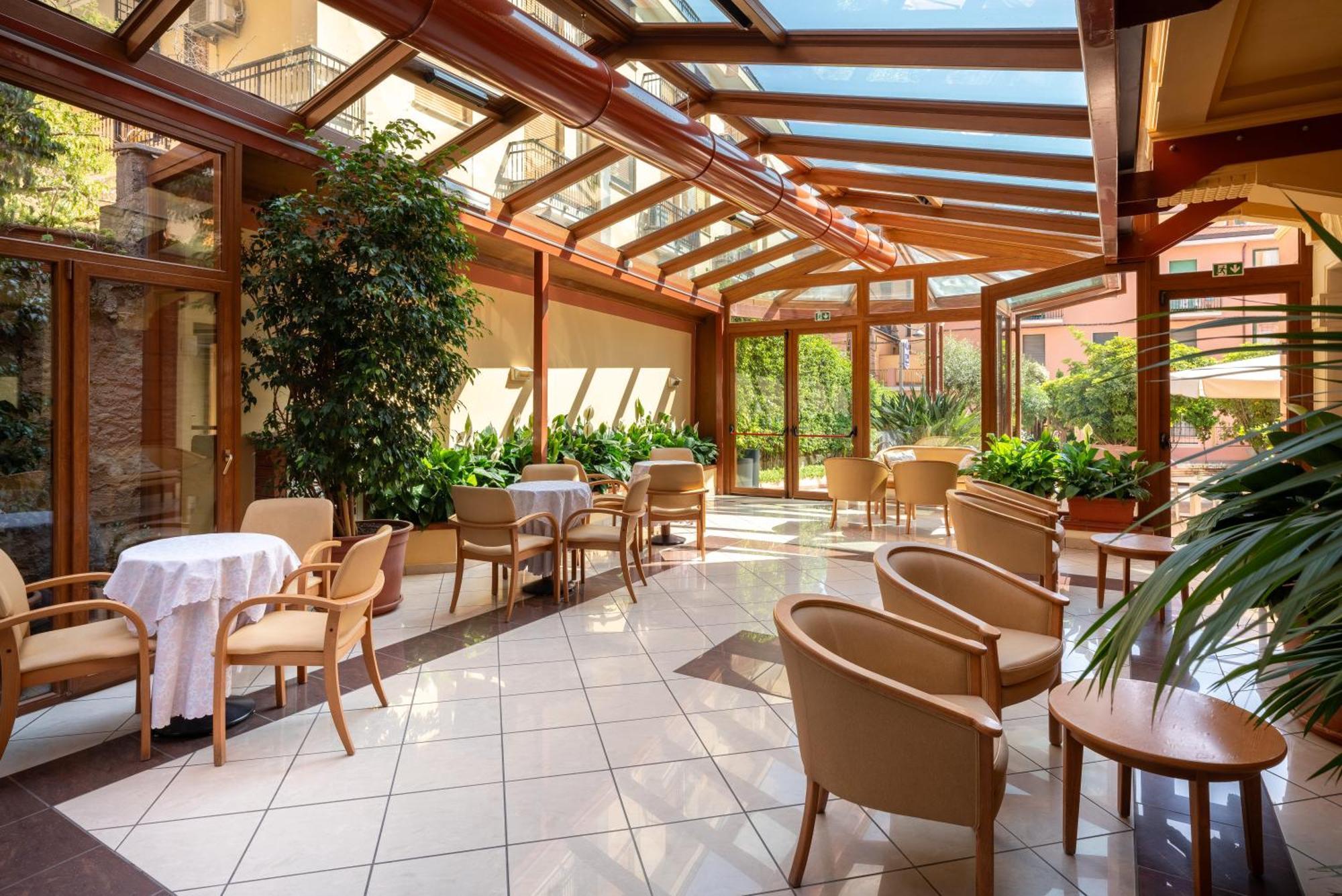 Hotel Careni Villa Italia Finale Ligure Extérieur photo
