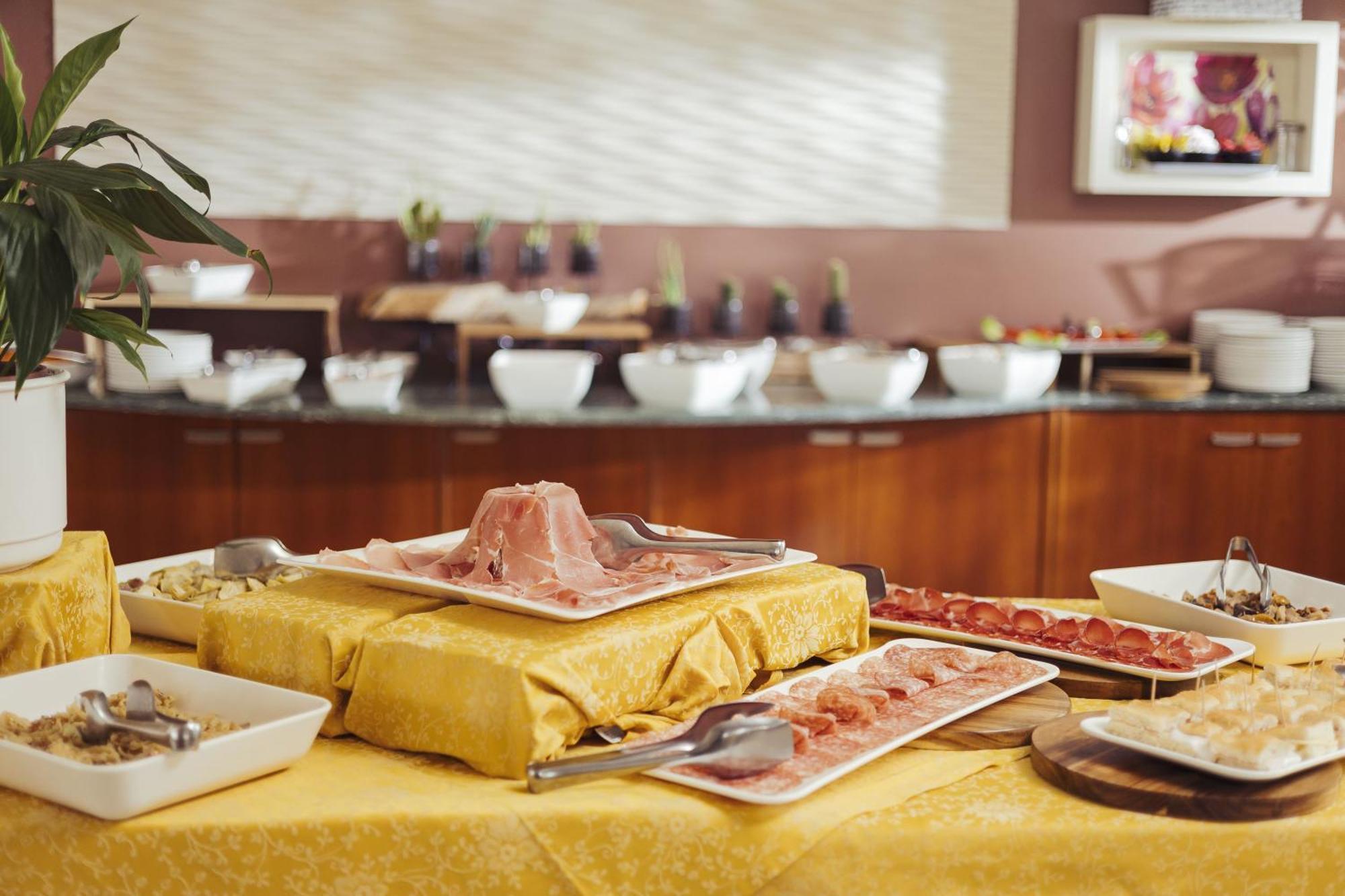 Hotel Careni Villa Italia Finale Ligure Extérieur photo